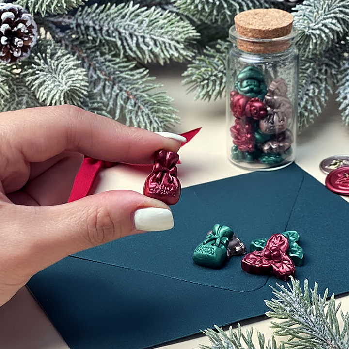 Festive Wax Pebbles